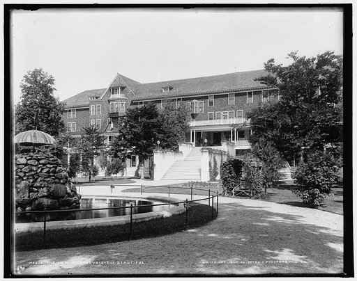 The Inn, Charlevoix-the-Beautiful