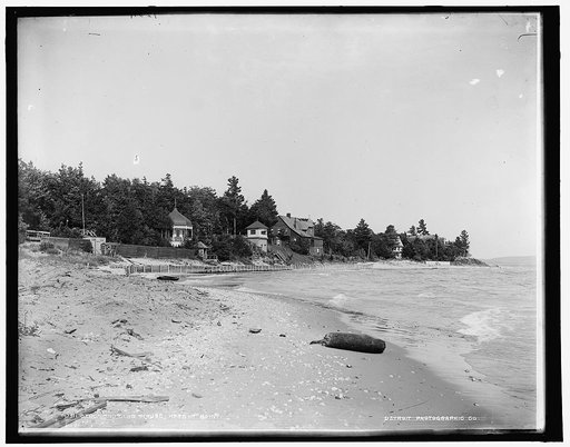 Beach and club house, Harbor Point