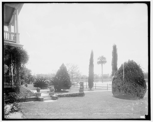 Private gardens at Lake Lucerne, Orlando, Fla.