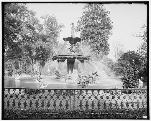 Fountain in Forsyth Park, Savannah, Ga.