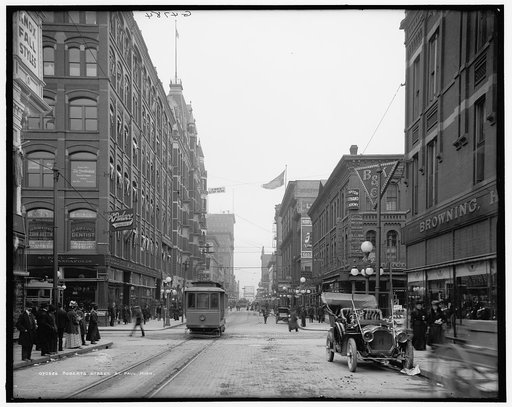 Roberts [i.e. Robert] Street, St. Paul, Minn.
