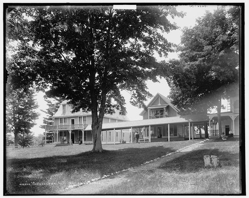 The Leelanau, Omena, Mich