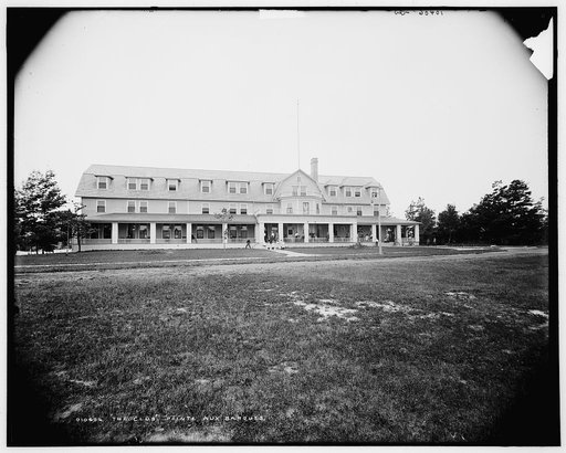 The Club, Pointe Aux Barques