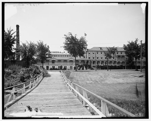 Hotel Oakland, Saint Clair, Michigan
