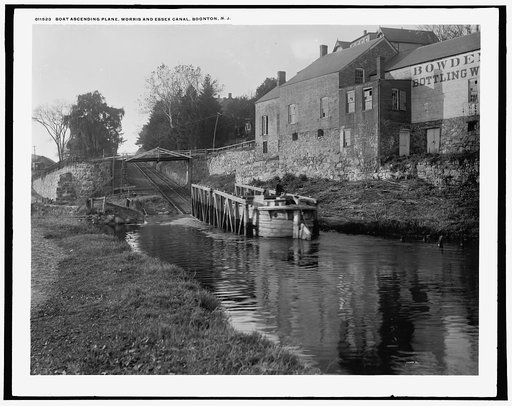 Boat ascending plane, Morris and Essex canal, Boonton, N.J.