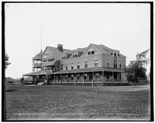 Grande Pointe Hotel, Harsens Isl'd., St. Clair River