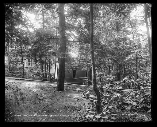 Thos. Berry's cottage, Harbor Point, Mich.