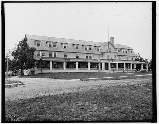The Club, nearer, Pointe aux Barques