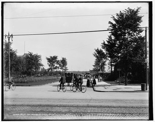 Belle Isle bridge approach, Detroit