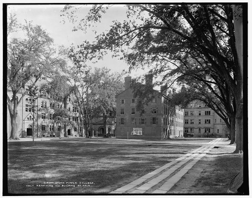 South Middle College, only remaining old building at Yale