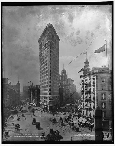 Flat-Iron [i.e. Flatiron] Building, Fifth Avenue and Broadway, New York