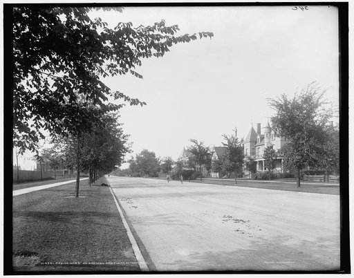 Residences on Eastern Boulevard [i.e. East Grand Boulevard], Detroit, Mich.