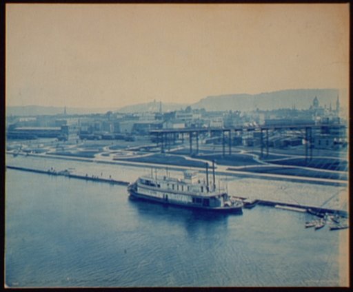 Winona, Minn., the city from the bridge