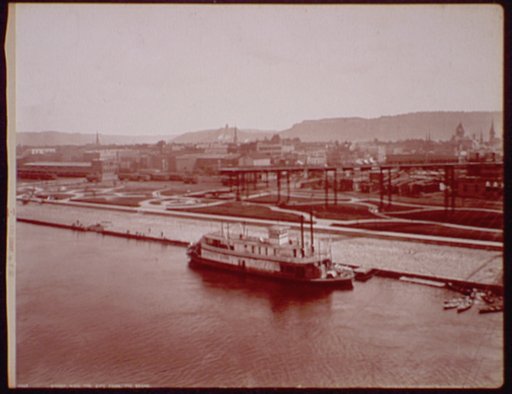 Winona, Minn., the city from the bridge