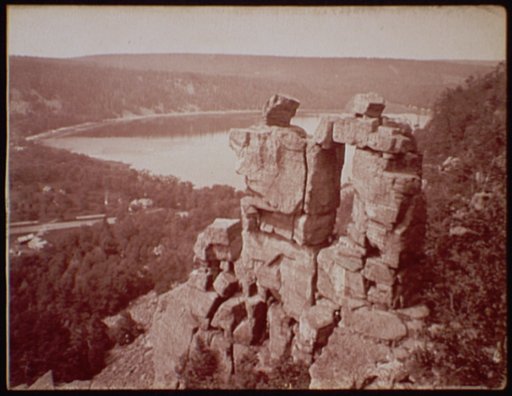 Devil's Lake, Wis., Devil's doorway