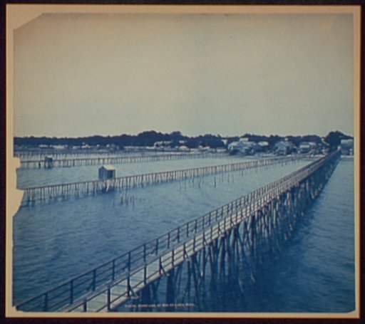 Shore Line at Bay St. Louis, Miss