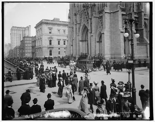 Fifth Avenue on Easter morning, New York