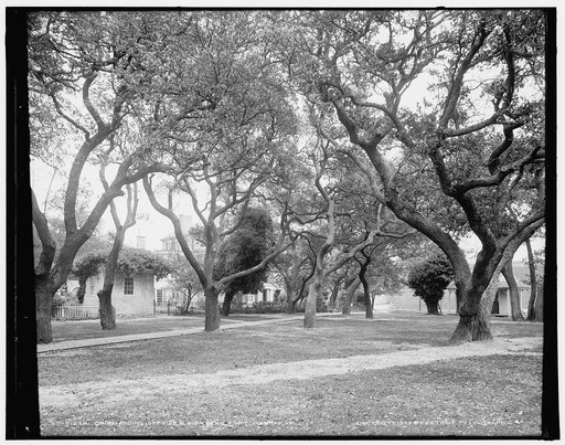 Commanding officer's quarters, Fort Monroe, Va.