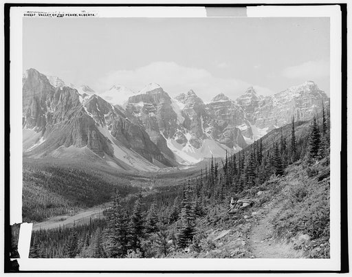 Valley of the Peaks, Alberta