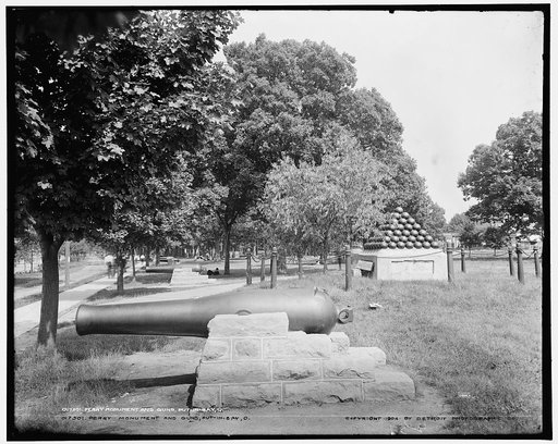 Perry monument [i.e. Cannonball Monument] and guns, Put-In-Bay, O[hio