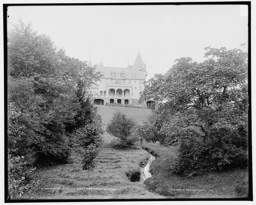 Schell [Chateau] villa, East Northfield, Mass.