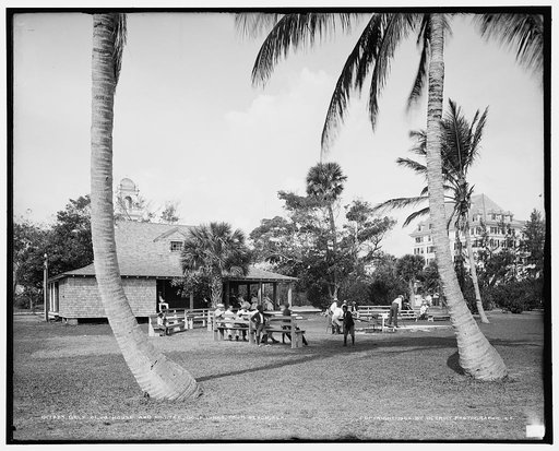 Golf club house and no. 1 tee, golf links, Palm Beach, Fla.