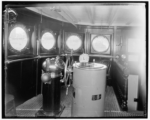 U.S.S. Solace, pilot house