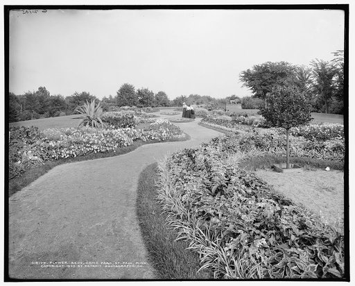 Flower beds, Como Park, St. Paul, Minn.