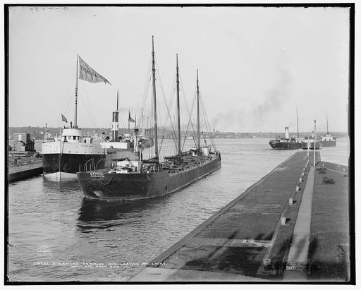 Steamers entering and leaving Poe Locks, Sault Ste. Marie, Mich.