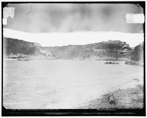 Wreck of the Reina Mercedes at Santiago harbor, 1898