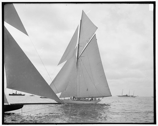 Columbia maneuvering for the start [with Shamrock II