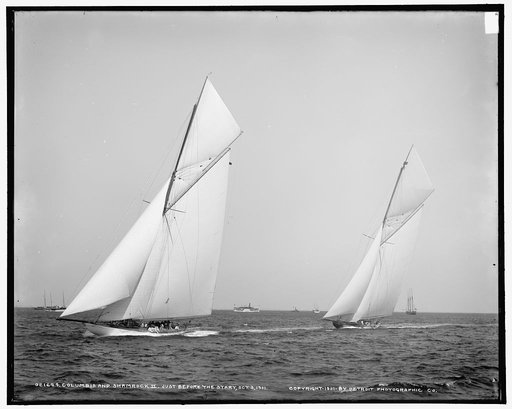 Columbia and Shamrock II just before the start, Oct. 3, 1901