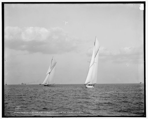 Shamrock II and Columbia coming for the finish, Oct. 4, 1901
