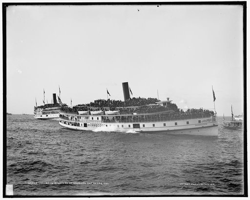 Excursion steamers at America's Cup races