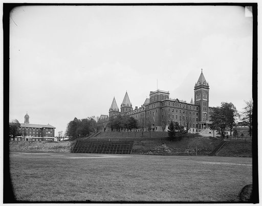Holy Cross College, Worcester, Mass.