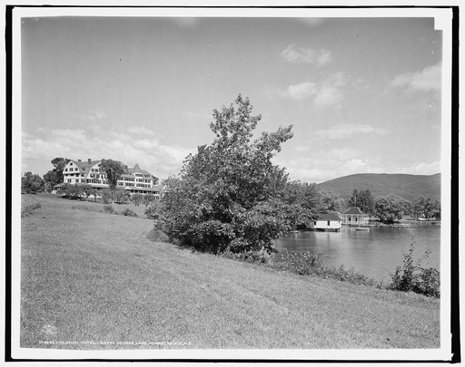 Colonial Hotel, Centre Harbor, Lake Winnipesaukee, N.H.