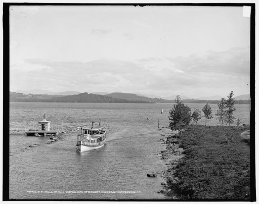 Str. Belle of Isles leaving lake at Endicott Rock, Lake Winnipesaukee, N.H.