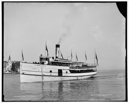 Str. Islander