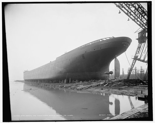 Str. Hoover and Mason, stern quarter before the launch