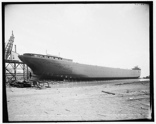 Str. Lyman C. Smith, broadside, before the launch