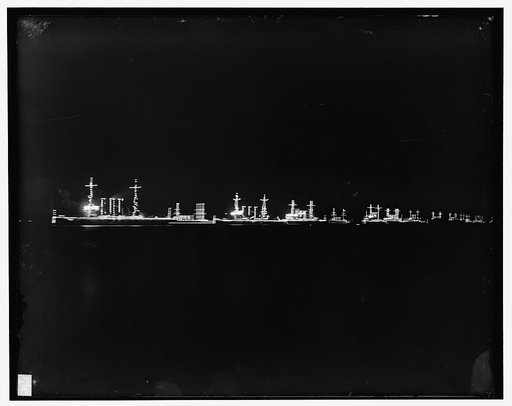 Electric illumination of fleet, Hampton Roads, Va.