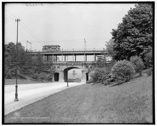 Main entrance to Eden Park, Cincinnati, Ohio