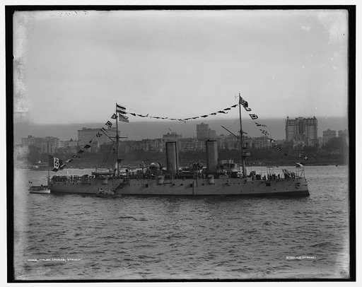 Italian cruiser Etruria