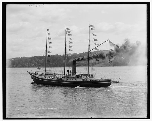Perry's [Peary's] steamer Roosevelt, Hudson-Fulton Parade