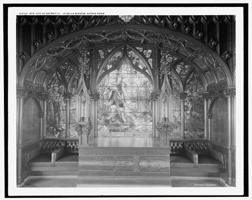 Str. City of Detroit III, LaSalle window, Gothic room