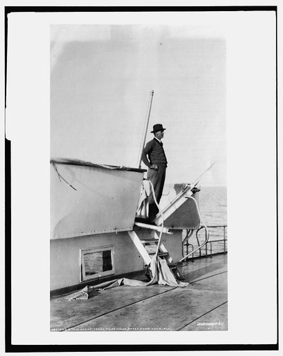 S.S. M.W. [i.e. Howard M.] Hanna, top of pilot house after storm