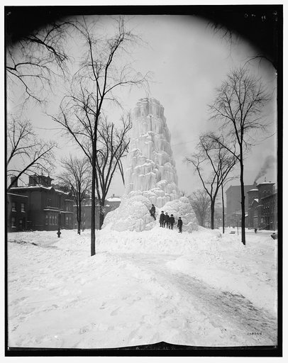 Detroit, Mich., Washington Blvd., fountain of ice