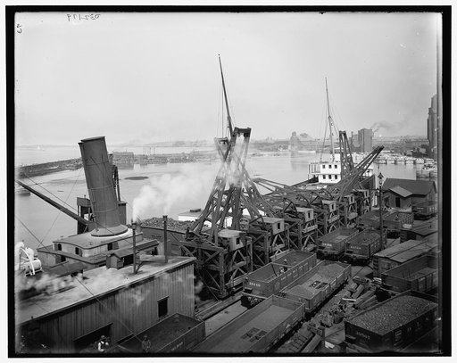 Thornberger hoist unloading ore, Lackawanna ore docks, Buffalo, N.Y.
