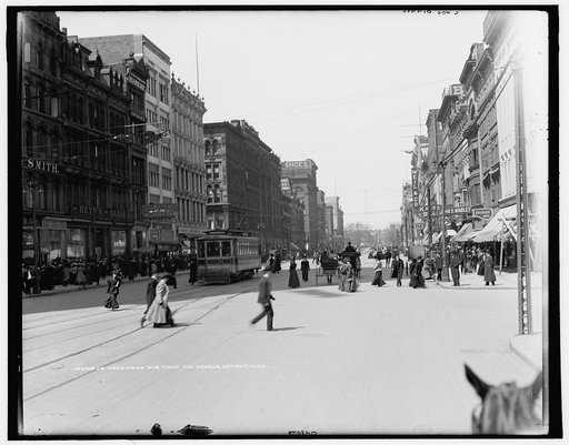 Looking up Woodward Ave. from the Campus [Martius], Detroit, Mich.
