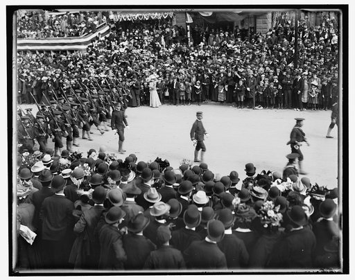 Sailors from the fleet, Dewey Land Parade